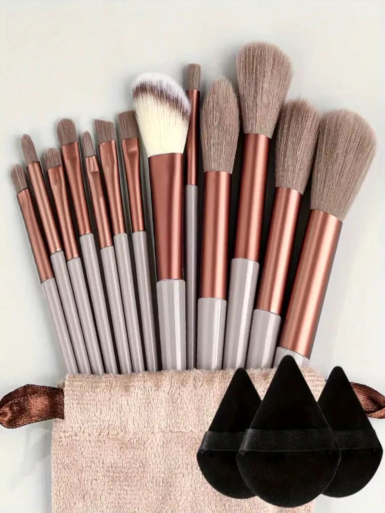 Makeup Brush Set Soft Fluffy Professiona Cosmetic Foundation Powder Eyeshadow Kabuki Blending Make up Brush Beauty Tool Makeup